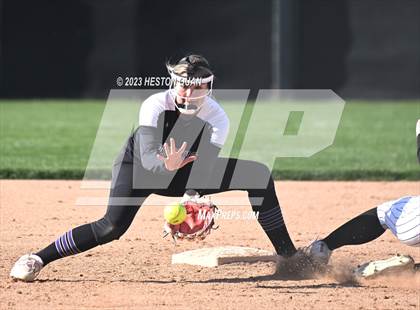 Thumbnail 2 in Vasquez vs. Hart (Alan Dugard Classic) photogallery.