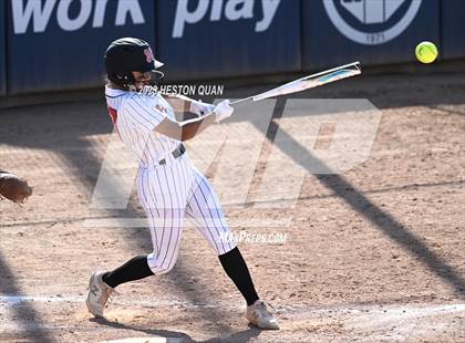 Thumbnail 2 in Vasquez vs. Hart (Alan Dugard Classic) photogallery.