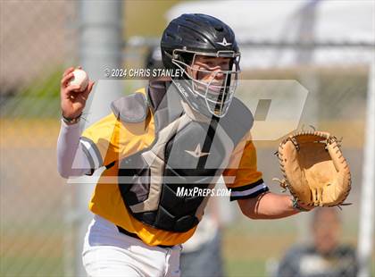Thumbnail 2 in Green Mountain vs. Sisters (Best of the West) photogallery.