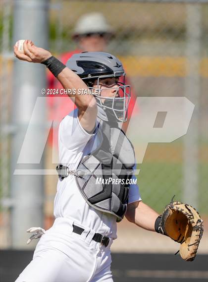 Thumbnail 2 in Green Mountain vs. Sisters (Best of the West) photogallery.