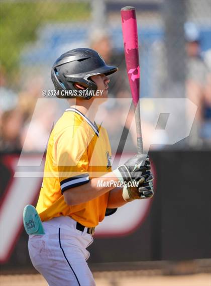Thumbnail 1 in Green Mountain vs. Sisters (Best of the West) photogallery.