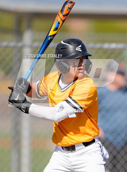 Thumbnail 2 in Green Mountain vs. Sisters (Best of the West) photogallery.