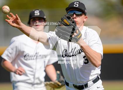 Thumbnail 1 in Green Mountain vs. Sisters (Best of the West) photogallery.