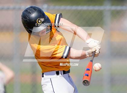 Thumbnail 1 in Green Mountain vs. Sisters (Best of the West) photogallery.