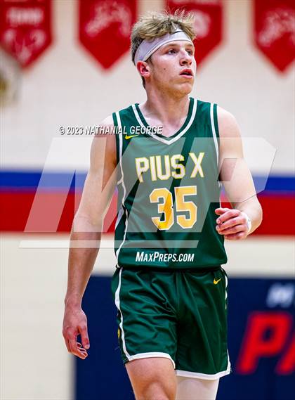 Thumbnail 1 in Pius X @ Millard South photogallery.