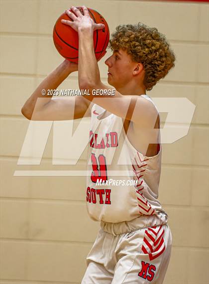 Thumbnail 1 in Pius X @ Millard South photogallery.