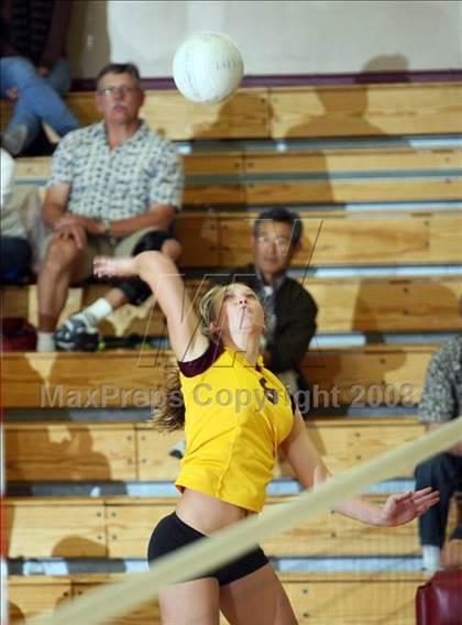 Thumbnail 1 in Las Lomas vs. Campolindo photogallery.