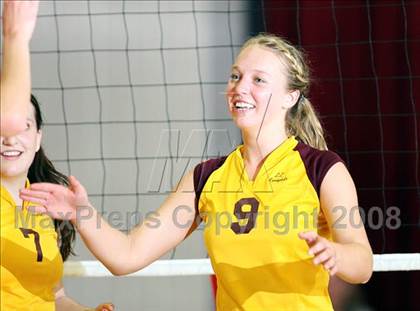 Thumbnail 1 in Las Lomas vs. Campolindo photogallery.
