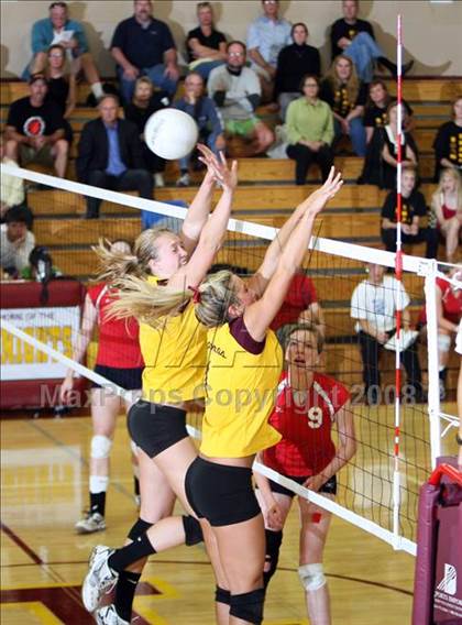 Thumbnail 2 in Las Lomas vs. Campolindo photogallery.