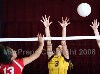 Thumbnail 1 in Las Lomas vs. Campolindo photogallery.