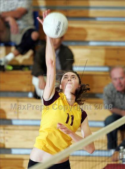 Thumbnail 1 in Las Lomas vs. Campolindo photogallery.