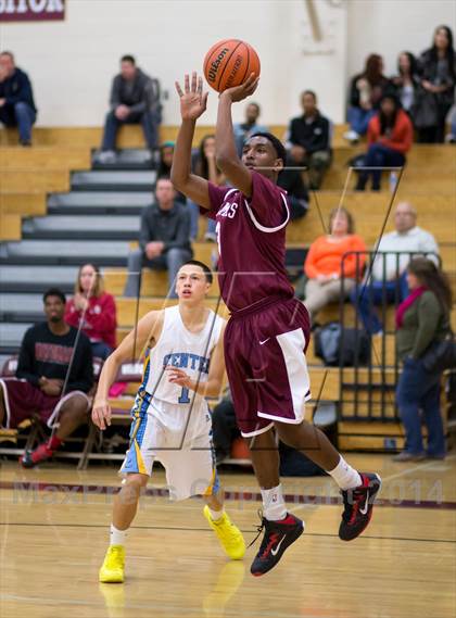 Thumbnail 2 in Natomas vs Center @ Whitney Classic photogallery.