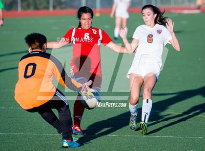 Thumbnail 2 in Jefferson vs Auburn Mountainview photogallery.