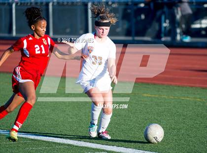 Thumbnail 3 in Jefferson vs Auburn Mountainview photogallery.
