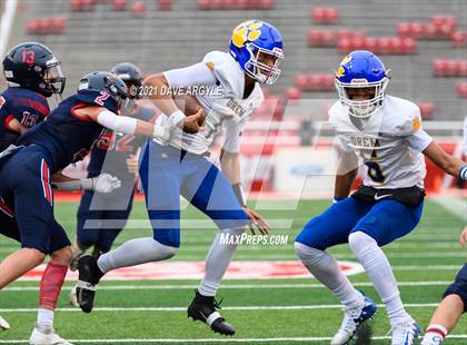 Thumbnail 1 in Springville vs. Orem (UHSAA 5A Semifinal) photogallery.