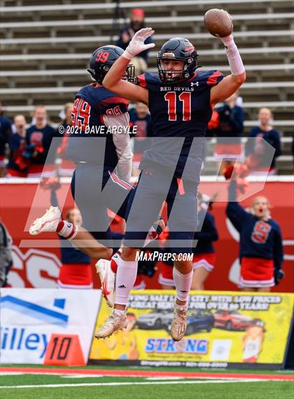 Thumbnail 1 in Springville vs. Orem (UHSAA 5A Semifinal) photogallery.