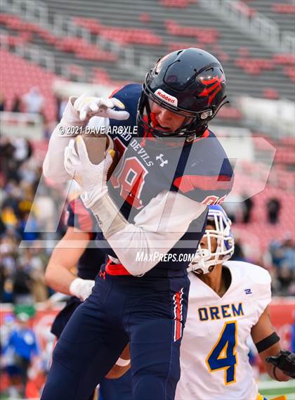 Thumbnail 1 in Springville vs. Orem (UHSAA 5A Semifinal) photogallery.