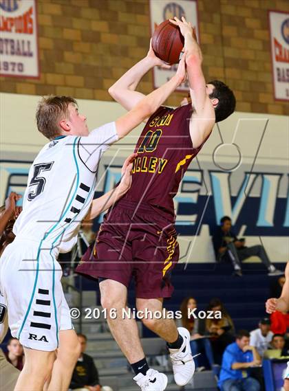 Thumbnail 1 in Simi Valley vs. Renaissance Academy (War on the Floor Extravaganza) photogallery.