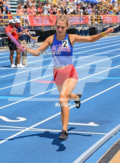 Thumbnail 1 in NCHSAA 2A/3A Track Championships photogallery.