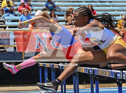 Thumbnail 2 in NCHSAA 2A/3A Track Championships photogallery.