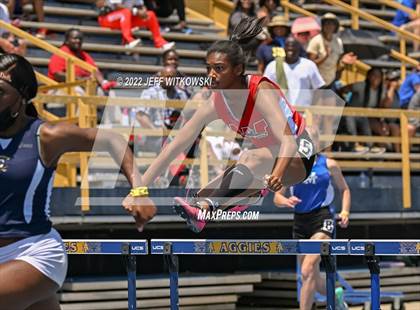 Thumbnail 2 in NCHSAA 2A/3A Track Championships photogallery.