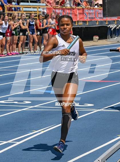 Thumbnail 2 in NCHSAA 2A/3A Track Championships photogallery.