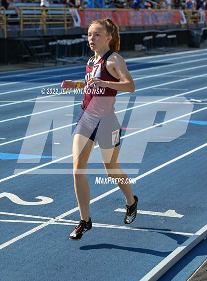 Thumbnail 1 in NCHSAA 2A/3A Track Championships photogallery.