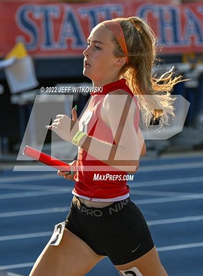 Thumbnail 3 in NCHSAA 2A/3A Track Championships photogallery.