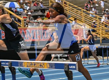 Thumbnail 3 in NCHSAA 2A/3A Track Championships photogallery.