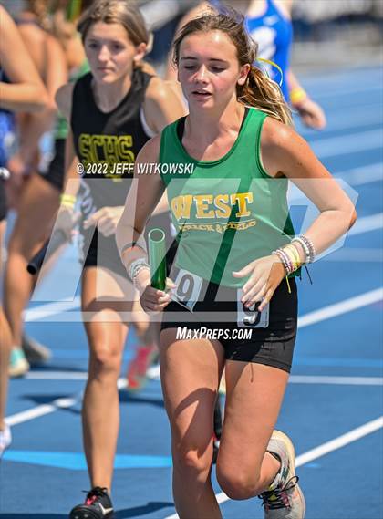 Thumbnail 2 in NCHSAA 2A/3A Track Championships photogallery.