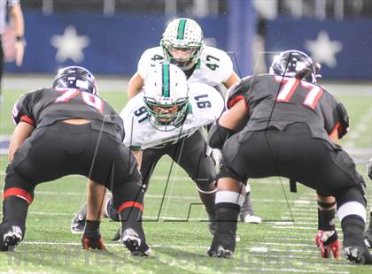 Thumbnail 2 in Trinity vs Carroll (UIL 5A Regional Playoff) photogallery.