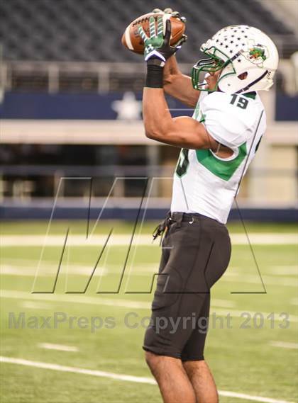 Thumbnail 3 in Trinity vs Carroll (UIL 5A Regional Playoff) photogallery.