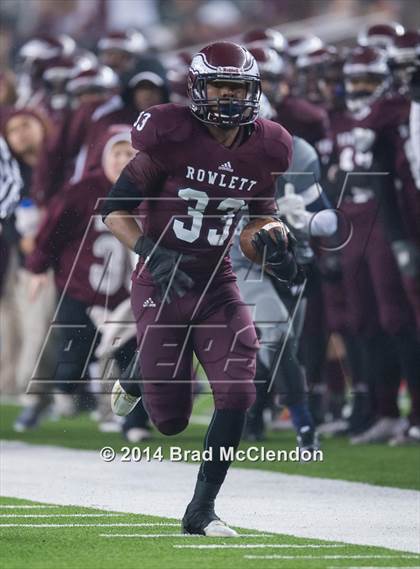 Thumbnail 1 in Shoemaker vs Rowlett (UIL 6A Bi-District Playoff) photogallery.