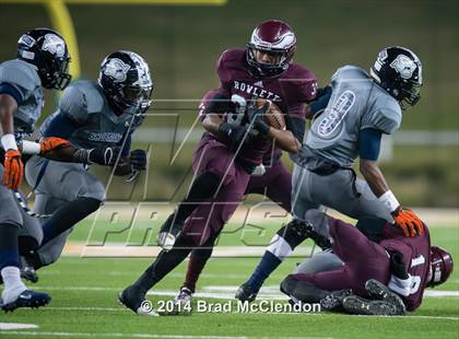 Thumbnail 2 in Shoemaker vs Rowlett (UIL 6A Bi-District Playoff) photogallery.
