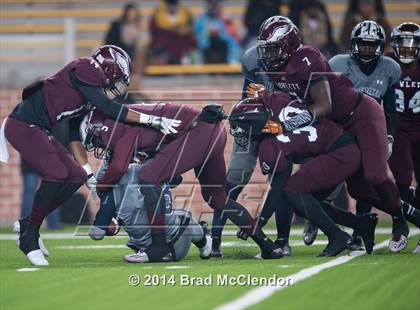 Thumbnail 3 in Shoemaker vs Rowlett (UIL 6A Bi-District Playoff) photogallery.