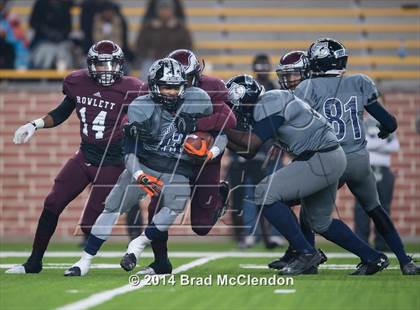 Thumbnail 2 in Shoemaker vs Rowlett (UIL 6A Bi-District Playoff) photogallery.