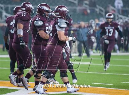 Thumbnail 1 in Shoemaker vs Rowlett (UIL 6A Bi-District Playoff) photogallery.