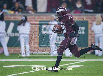 Thumbnail 3 in Shoemaker vs Rowlett (UIL 6A Bi-District Playoff) photogallery.