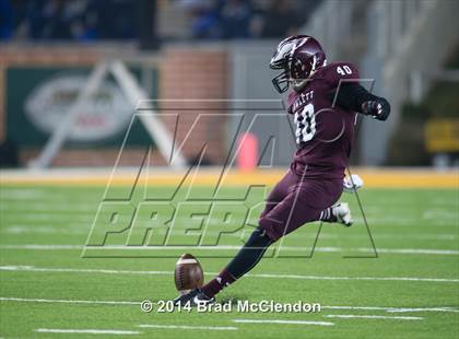 Thumbnail 3 in Shoemaker vs Rowlett (UIL 6A Bi-District Playoff) photogallery.