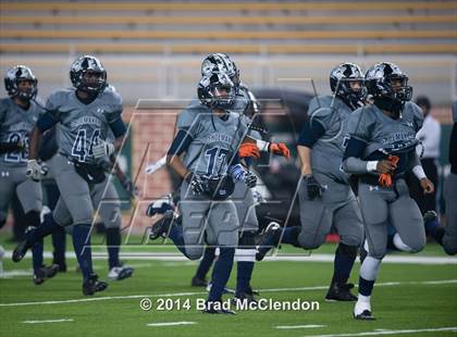 Thumbnail 1 in Shoemaker vs Rowlett (UIL 6A Bi-District Playoff) photogallery.