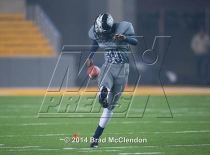 Thumbnail 2 in Shoemaker vs Rowlett (UIL 6A Bi-District Playoff) photogallery.