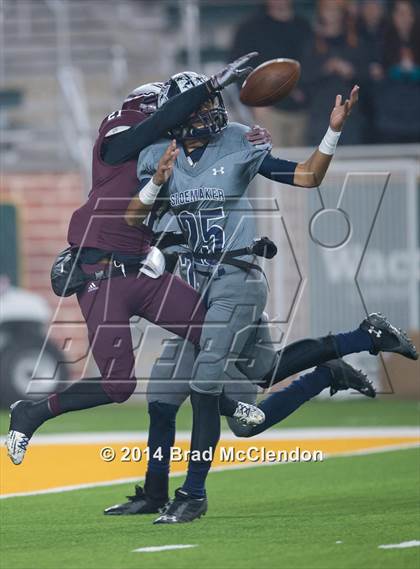 Thumbnail 1 in Shoemaker vs Rowlett (UIL 6A Bi-District Playoff) photogallery.