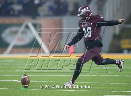Thumbnail 1 in Shoemaker vs Rowlett (UIL 6A Bi-District Playoff) photogallery.
