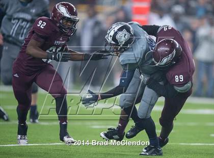 Thumbnail 2 in Shoemaker vs Rowlett (UIL 6A Bi-District Playoff) photogallery.