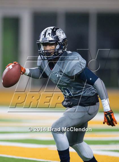Thumbnail 1 in Shoemaker vs Rowlett (UIL 6A Bi-District Playoff) photogallery.