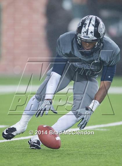 Thumbnail 1 in Shoemaker vs Rowlett (UIL 6A Bi-District Playoff) photogallery.