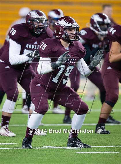 Thumbnail 3 in Shoemaker vs Rowlett (UIL 6A Bi-District Playoff) photogallery.