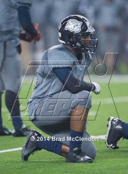 Thumbnail 1 in Shoemaker vs Rowlett (UIL 6A Bi-District Playoff) photogallery.