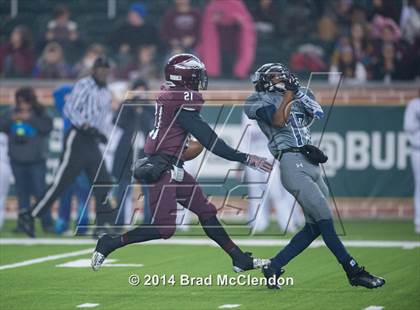 Thumbnail 1 in Shoemaker vs Rowlett (UIL 6A Bi-District Playoff) photogallery.