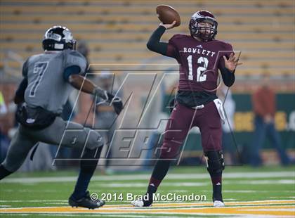 Thumbnail 3 in Shoemaker vs Rowlett (UIL 6A Bi-District Playoff) photogallery.